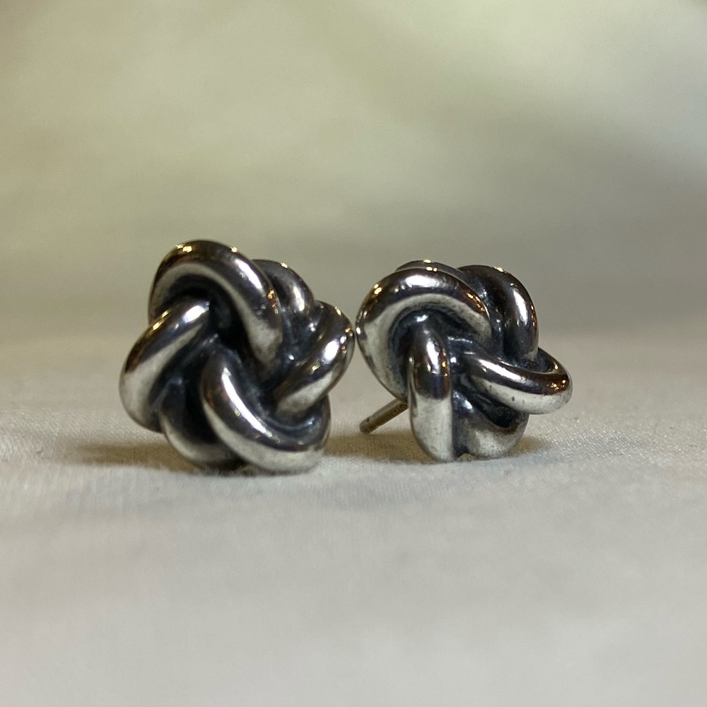 James Avery - Original Lovers Knot Studs